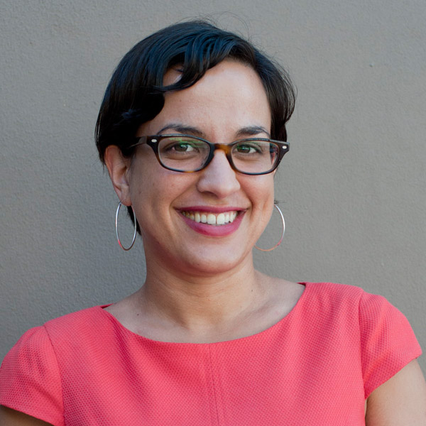 Noelle Flores Théard